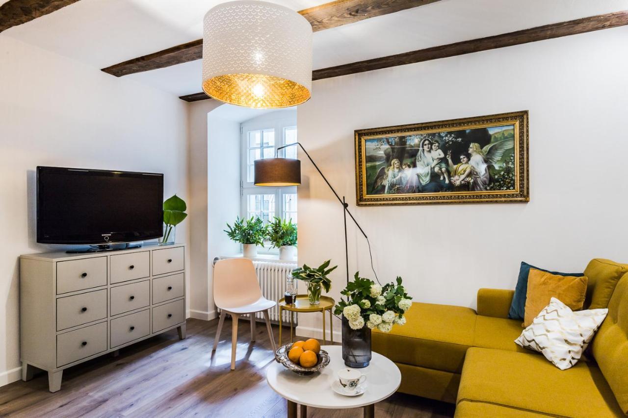 Uroczy Apartament Lazienna 5/4 Torun Bagian luar foto